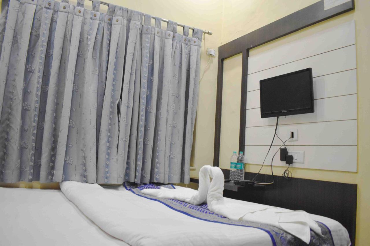 Hotel Mrk Varanasi Exterior foto