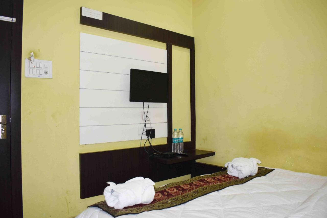 Hotel Mrk Varanasi Exterior foto